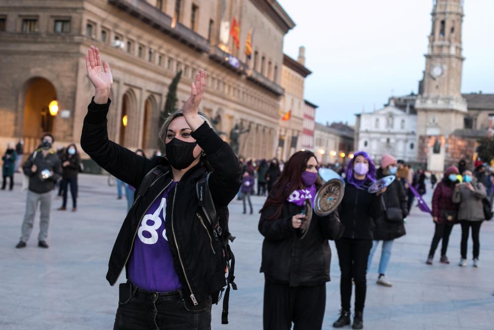 Marchas y concentración en la plaza del Pilar de Zaragoza.