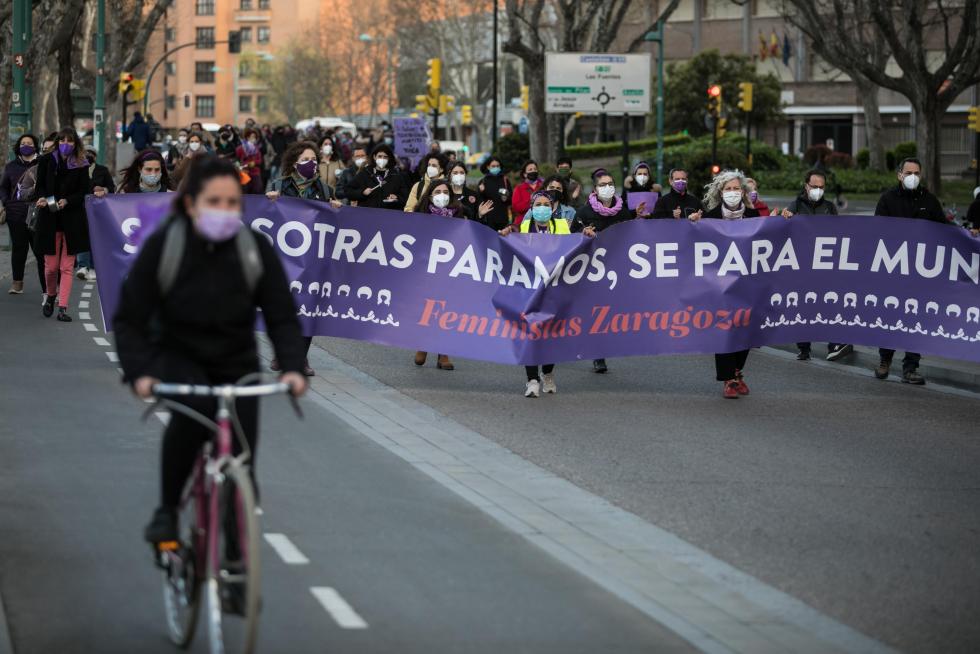Marchas y concentración en la plaza del Pilar de Zaragoza.