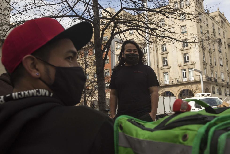 Un día con el 'rider' Javier Mendieta en Zaragoza.