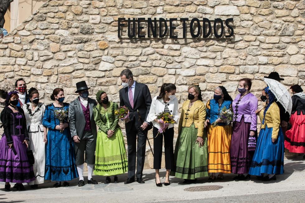 Los Reyes visitan Fuendetodos en el 275 aniversario del nacimiento de Goya