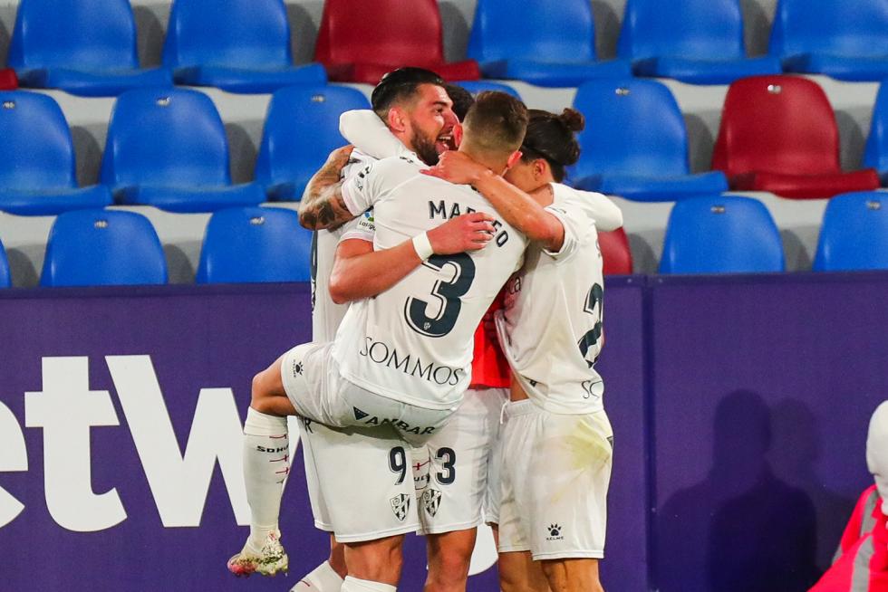 Imágenes de la segunda parte del partido Levante-Huesca.