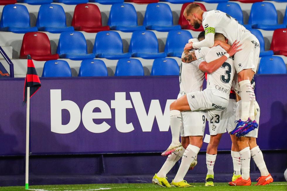 Imágenes de la segunda parte del partido Levante-Huesca.