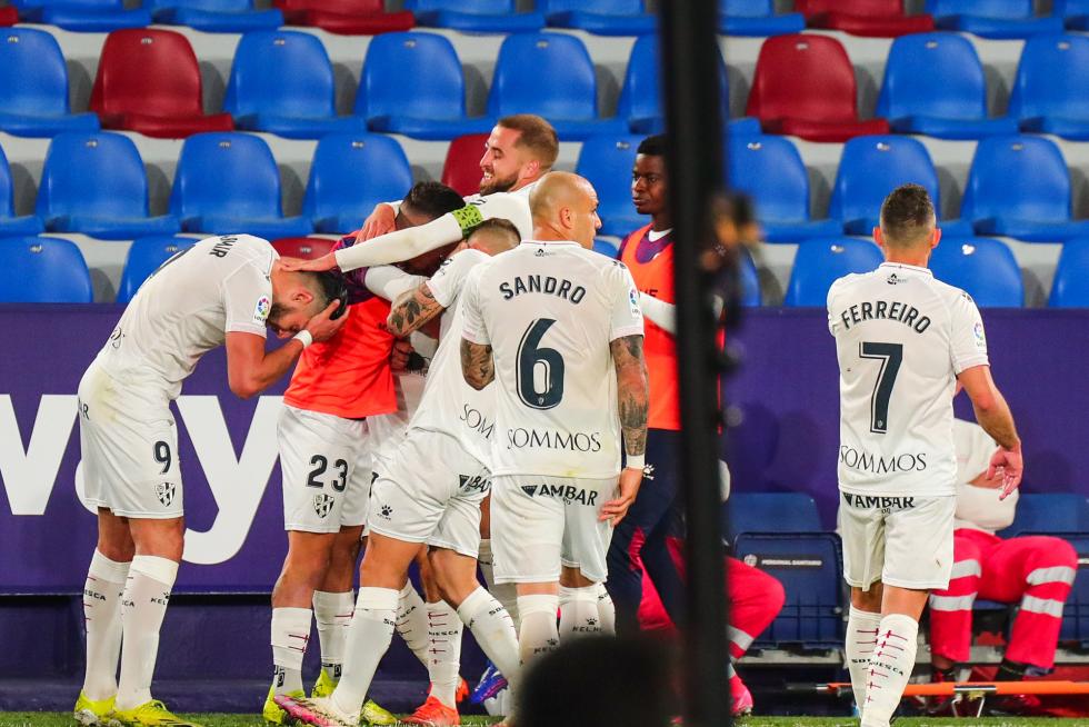 Imágenes de la segunda parte del partido Levante-Huesca.