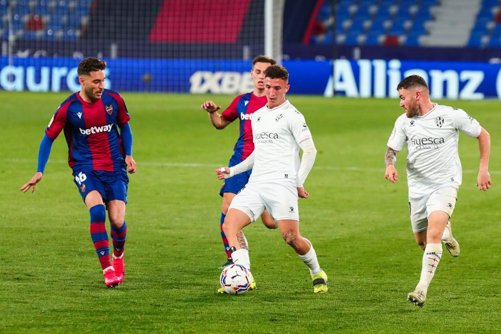 Imágenes de la segunda parte del partido Levante-Huesca.