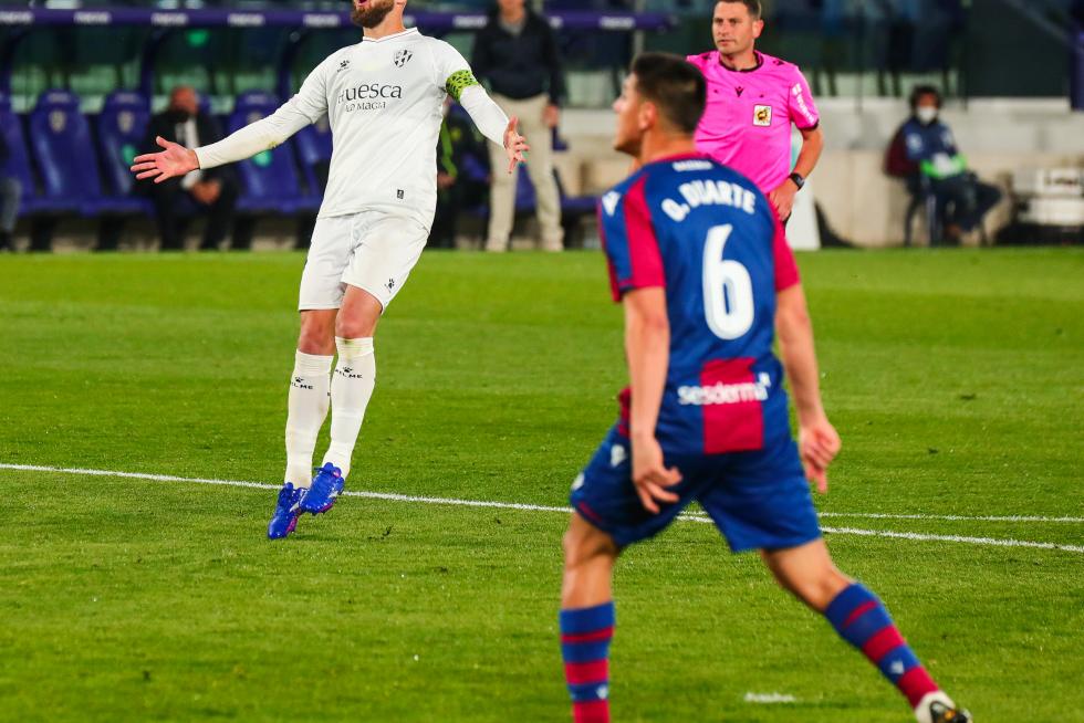 Imágenes de la segunda parte del partido Levante-Huesca.