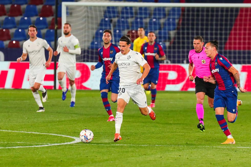 Imágenes de la segunda parte del partido Levante-Huesca.