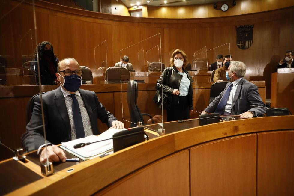Pleno en las Cortes de Aragón