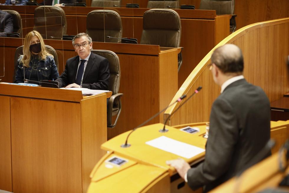 Pleno en las Cortes de Aragón