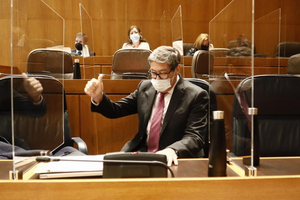 Pleno en las Cortes de Aragón