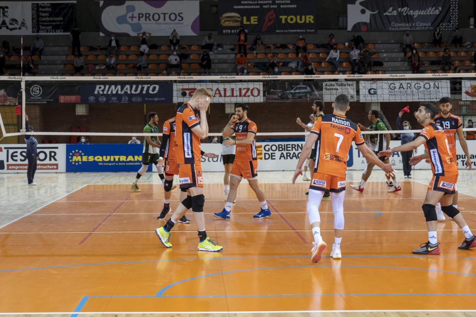 Último partido de Partido de 'play off' de semifinal de Superliga entre CV Teruel y el Unicaja Costa de Almería.