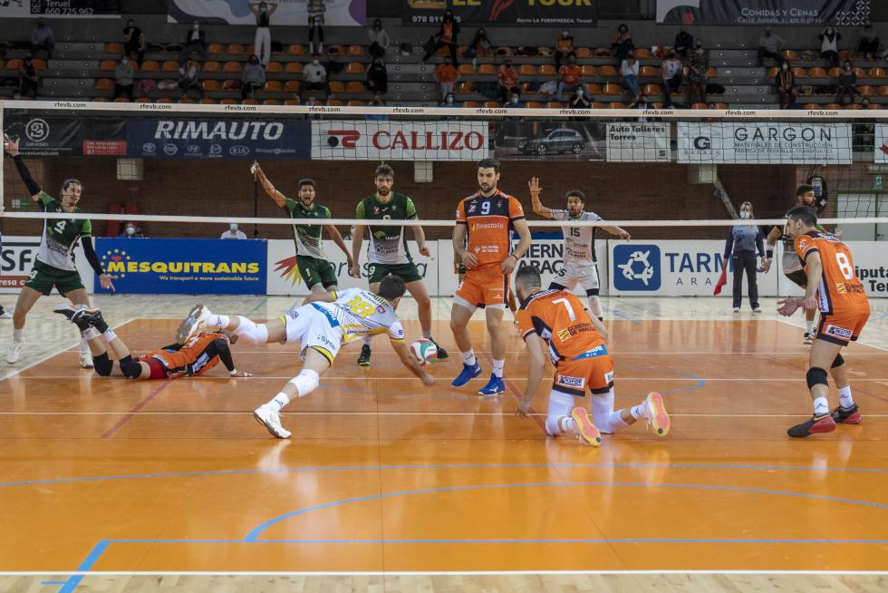Último partido de Partido de 'play off' de semifinal de Superliga entre CV Teruel y el Unicaja Costa de Almería.