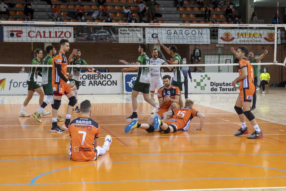 Último partido de Partido de 'play off' de semifinal de Superliga entre CV Teruel y el Unicaja Costa de Almería.