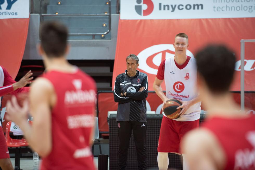 Fotos: Foto del entrenamiento del Casademont Zaragoza en ...