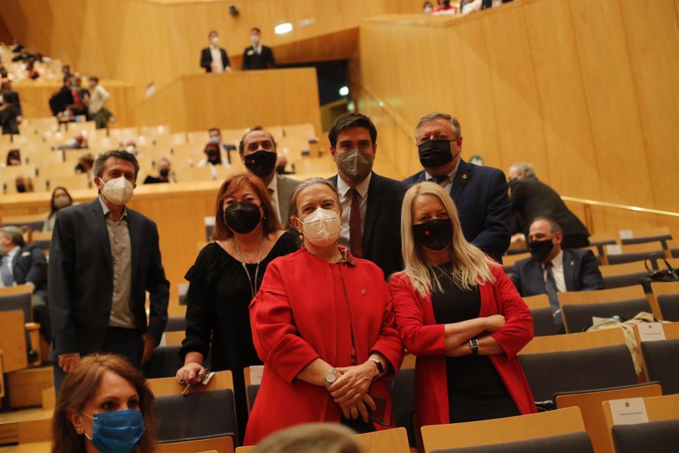 Foto de la entrega de las distinciones -Medalla de Oro, Hijos Predilectos e Hijos Adoptivos- del Ayuntamiento de Zaragoza 2020