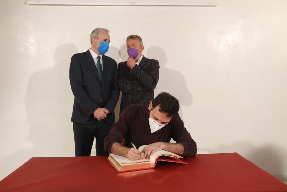 Foto de la entrega de las distinciones -Medalla de Oro, Hijos Predilectos e Hijos Adoptivos- del Ayuntamiento de Zaragoza 2020