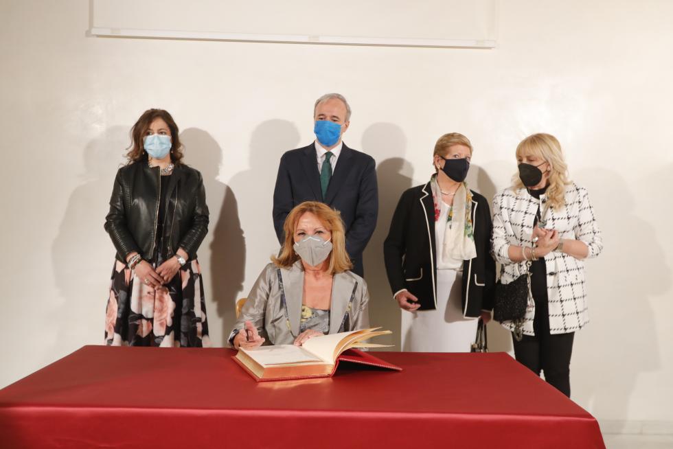 Foto de la entrega de las distinciones -Medalla de Oro, Hijos Predilectos e Hijos Adoptivos- del Ayuntamiento de Zaragoza 2020