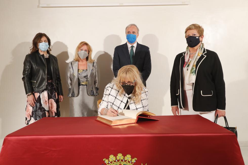 Foto de la entrega de las distinciones -Medalla de Oro, Hijos Predilectos e Hijos Adoptivos- del Ayuntamiento de Zaragoza 2020