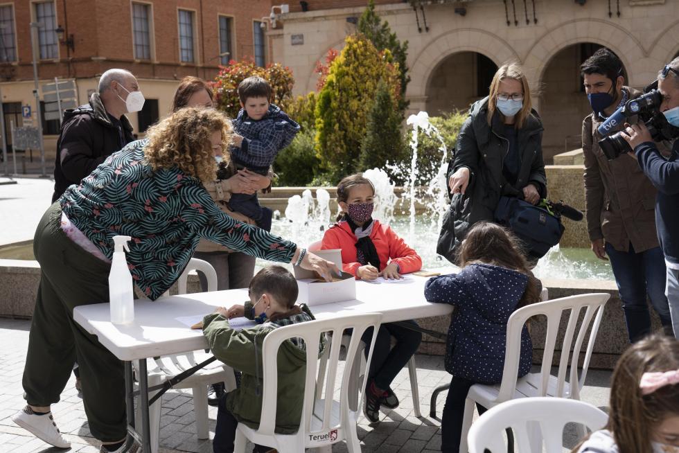 Día de Aragón en la plaza de San Juan de Teruel.