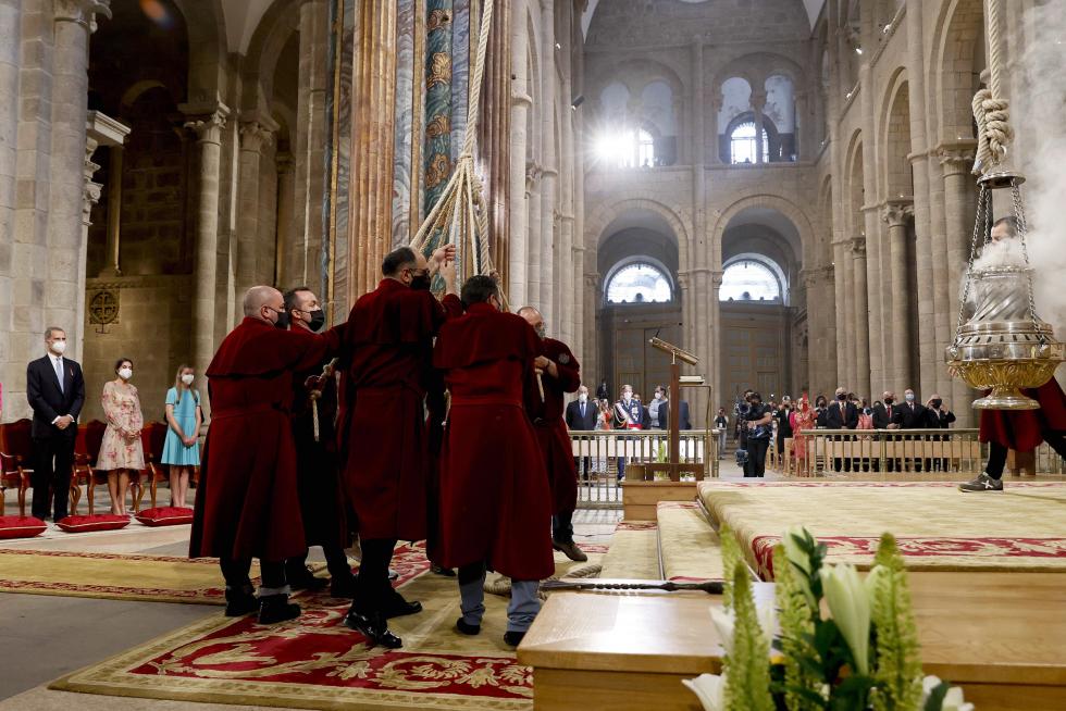 Los reyes de España presiden la ofrenda al Apóstol Santiago