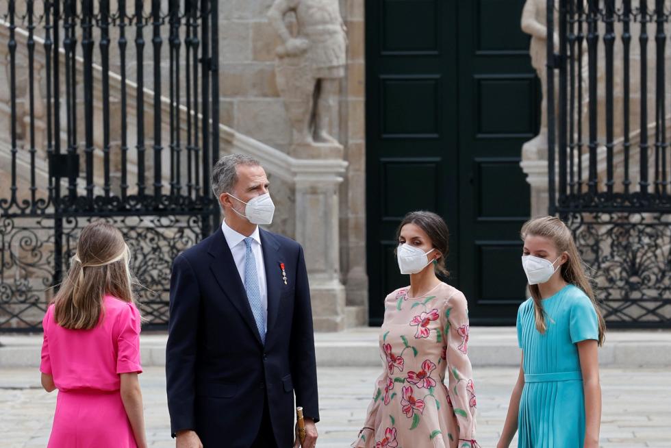 Los reyes de España presiden la ofrenda al Apóstol Santiago