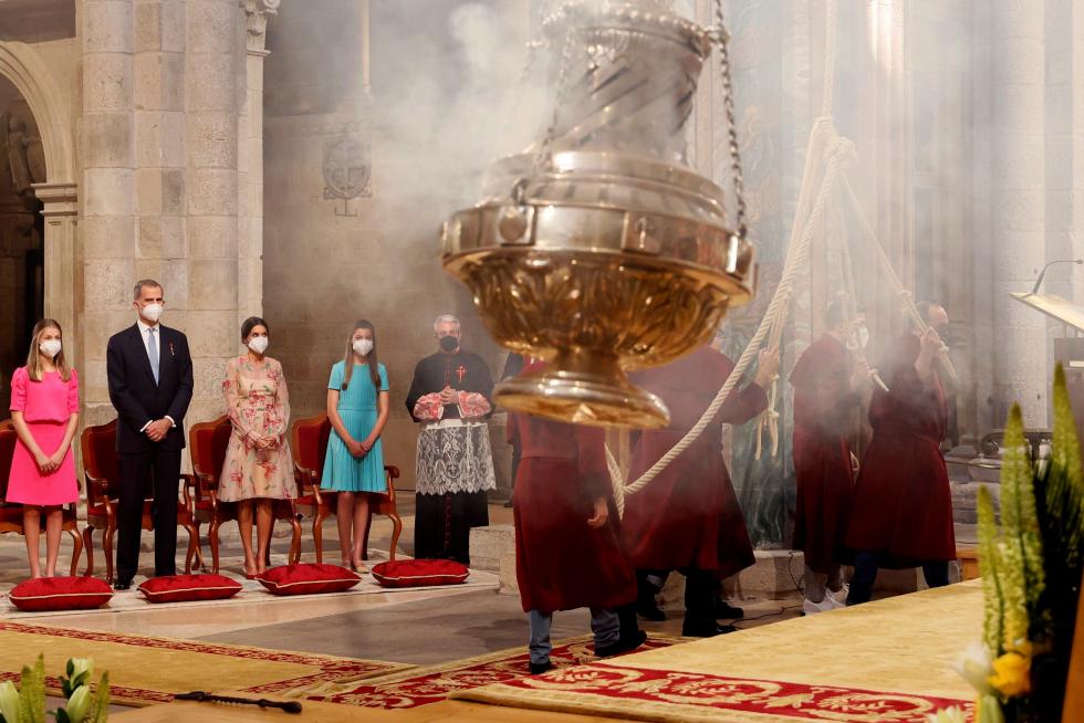 Los reyes de España presiden la ofrenda al Apóstol Santiago