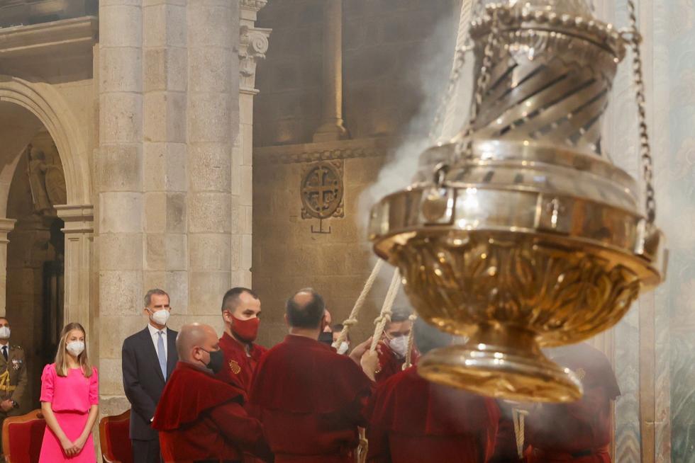 Los reyes de España presiden la ofrenda al Apóstol Santiago