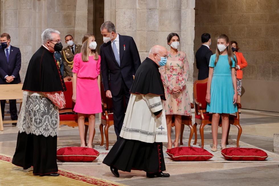 Los reyes de España presiden la ofrenda al Apóstol Santiago