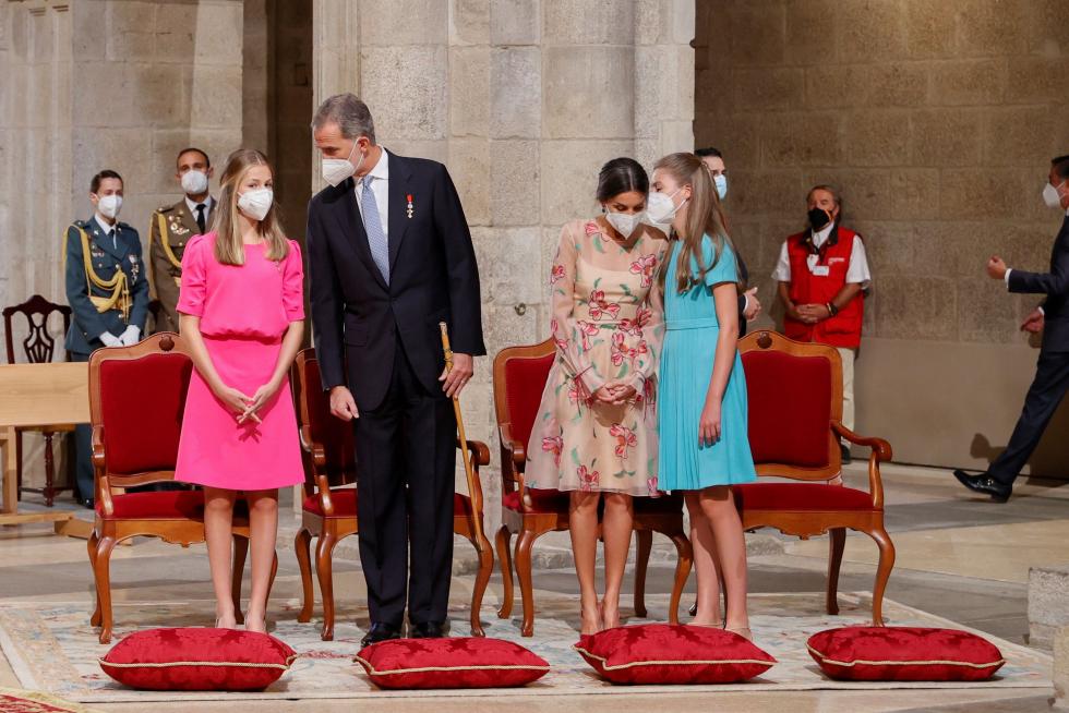 Los reyes de España presiden la ofrenda al Apóstol Santiago