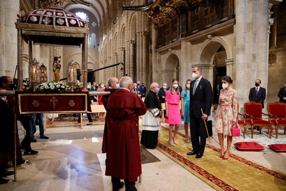Los reyes de España presiden la ofrenda al Apóstol Santiago