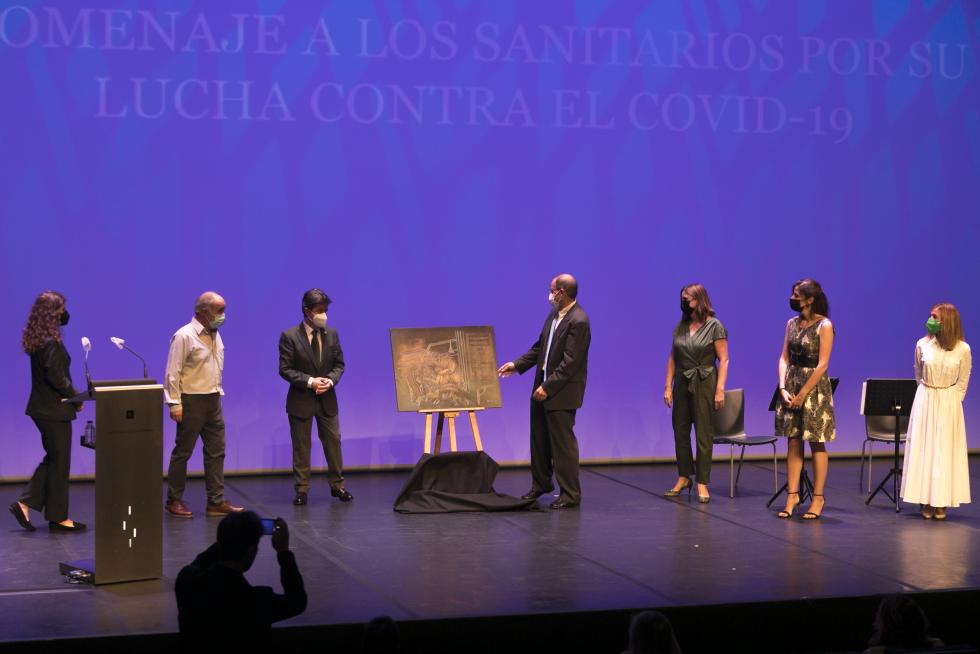 Parrilla de oro y homenaje a los sanitarios en Huesca.