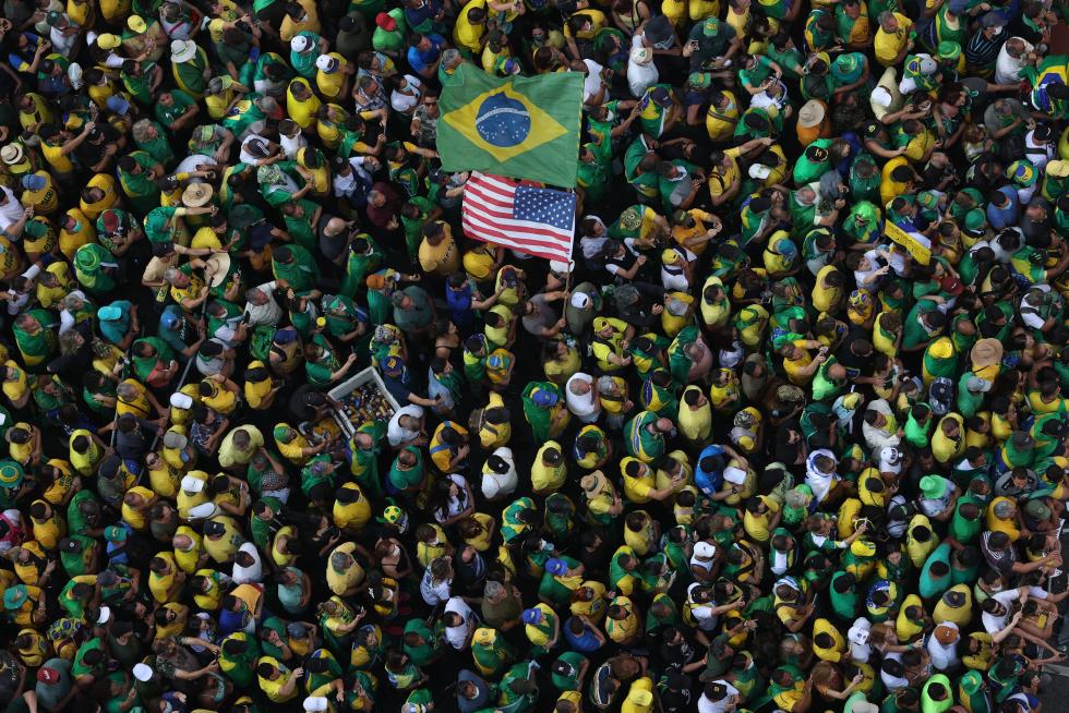 Bolsonaro amenaza al Supremo durante masiva manifestación de la ultraderecha