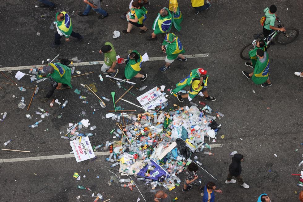 Bolsonaro amenaza al Supremo durante masiva manifestación de la ultraderecha