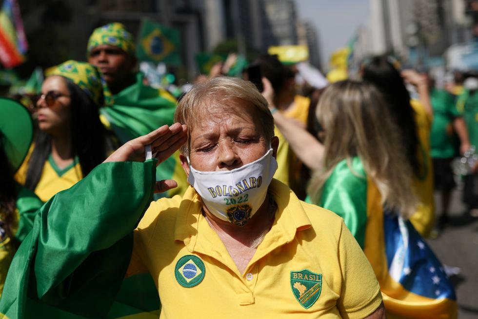 President Bolsonaro supporters march in support of his attacks on the country's Supreme Court, in Sao Paulo