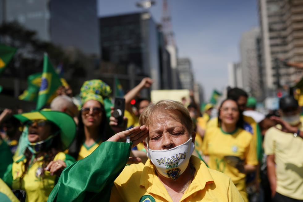President Bolsonaro supporters march in support of his attacks on the country's Supreme Court, in Sao Paulo