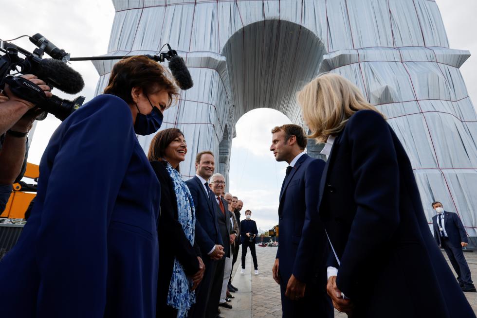 Inauguration of the wrapped Arc de Triomphe in Paris