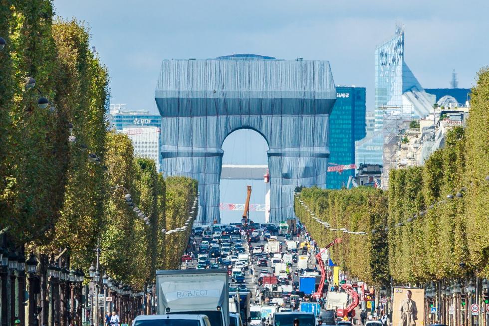 Wrapping of landmark Arc de Triomphe monument in Paris