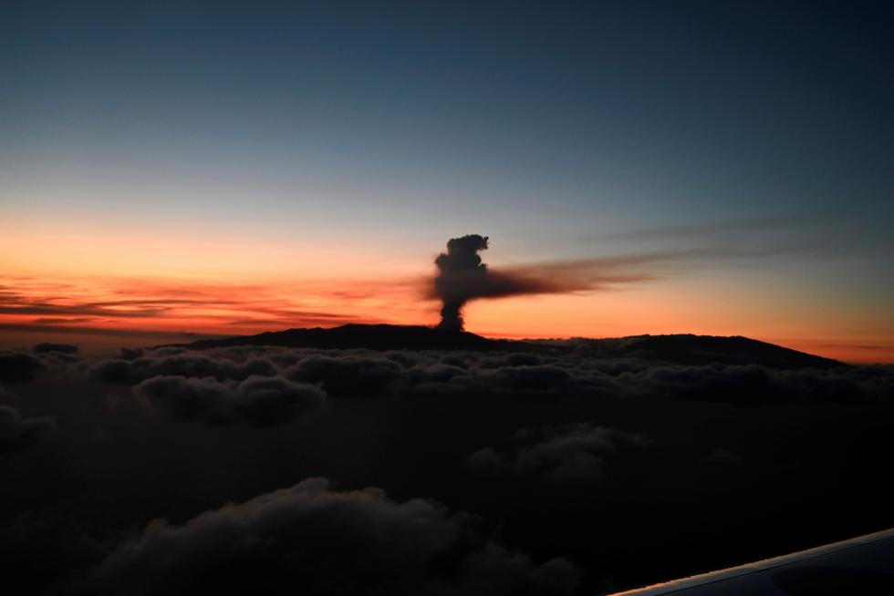 Pedro Sánchez se incorpora en La Palma al seguimiento de la erupción