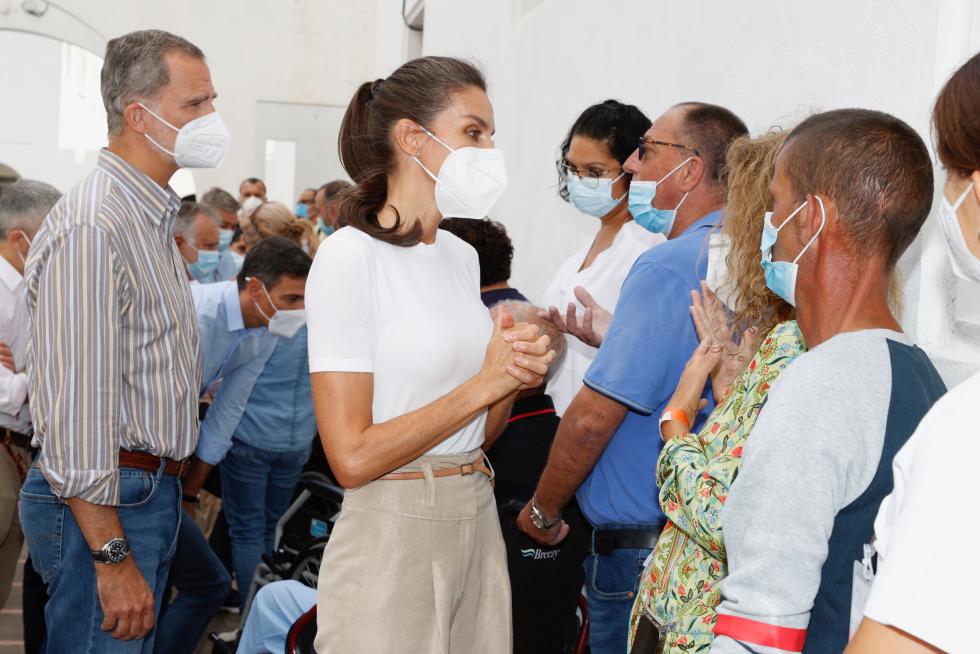 Spain’s King Felipe VI visits the Canary Island of La Palma days after the volcanic eruption