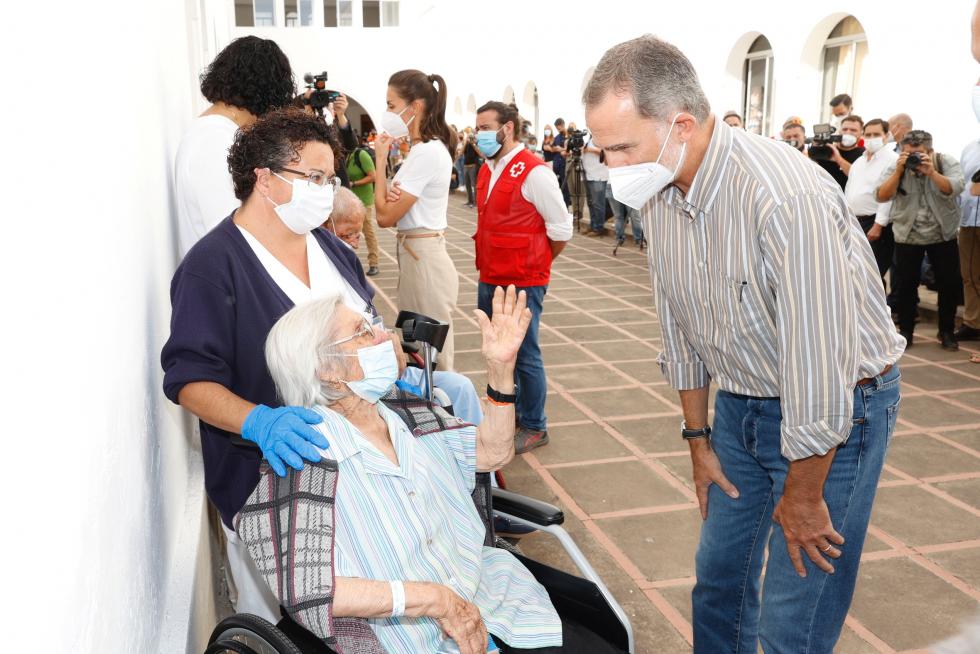 Spain's King Felipe VI visits the Canary Island of La Palma days after the volcanic eruption