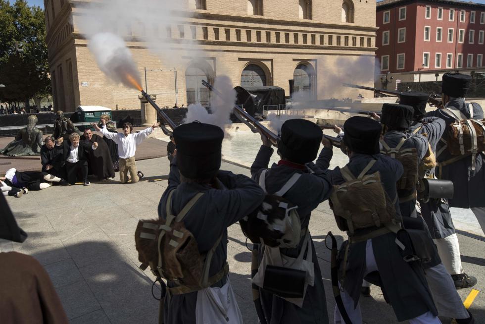 Las pinturas de Goya cobran vida en la plaza del Pilar