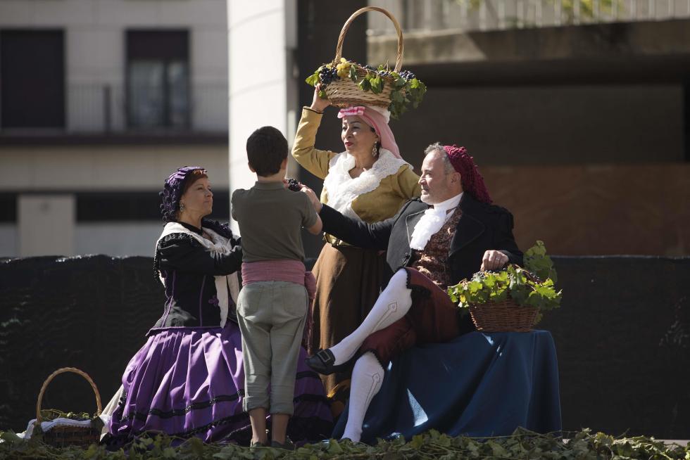 Las pinturas de Goya cobran vida en la plaza del Pilar