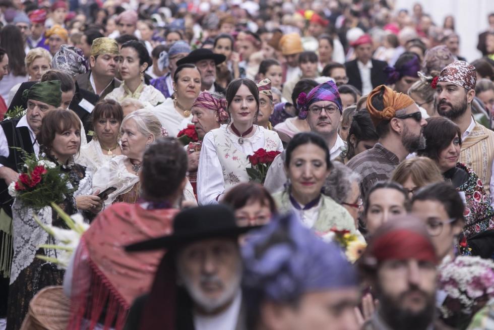 A pocos días de que comiencen las ‘no fiestas’ del Pilar 2021, nos ponemos nostálgicos y tiramos de archivo para recordar algunos de los mejores momentos que nos dejaron los Pilares del 2019, los últimos que vivimos antes de que el covid irrumpiera en nuestras vidas, llenos de conciertos, ferias, música... y mucha gente y alegría en las calles.