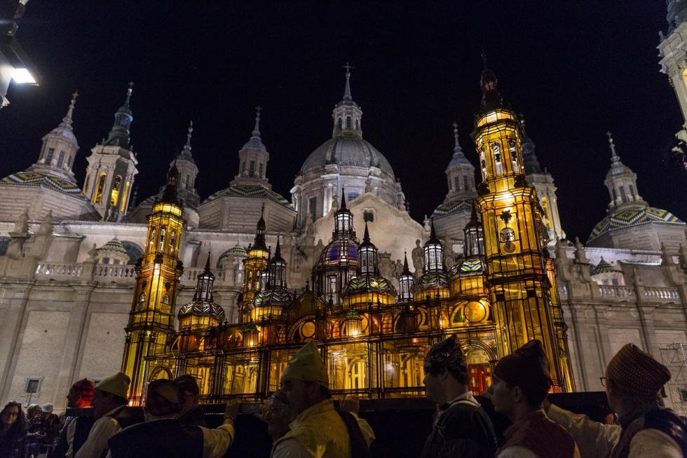 A pocos días de que comiencen las ‘no fiestas’ del Pilar 2021, nos ponemos nostálgicos y tiramos de archivo para recordar algunos de los mejores momentos que nos dejaron los Pilares del 2019, los últimos que vivimos antes de que el covid irrumpiera en nuestras vidas, llenos de conciertos, ferias, música... y mucha gente y alegría en las calles.