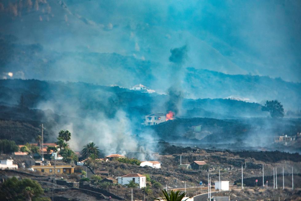 Colada provocada por el errumbe del flanco norte del cono del volcán de Cumbre Vieja