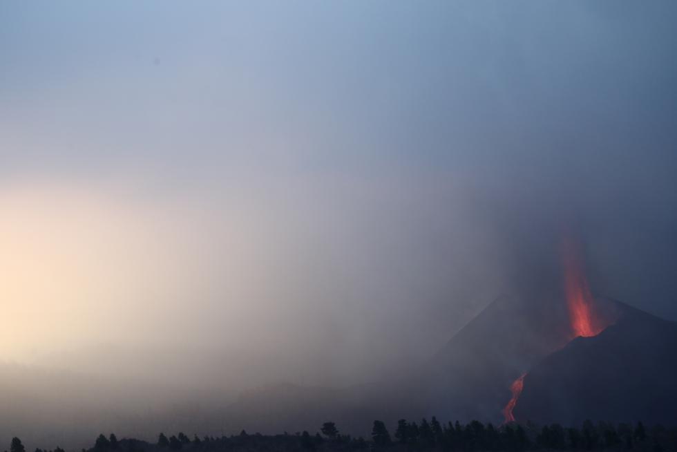 El volcán Cumbre Vieja continúa con la erupción en la isla de La Palma