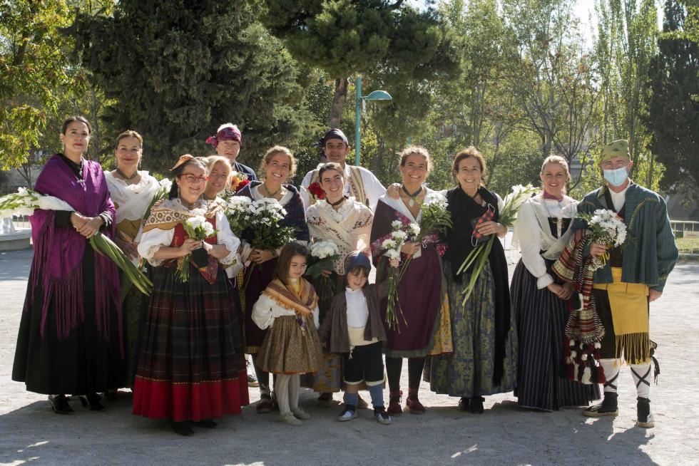Grupos de la Ofrenda del Pilar 2021. Grupo Celeste y Cía