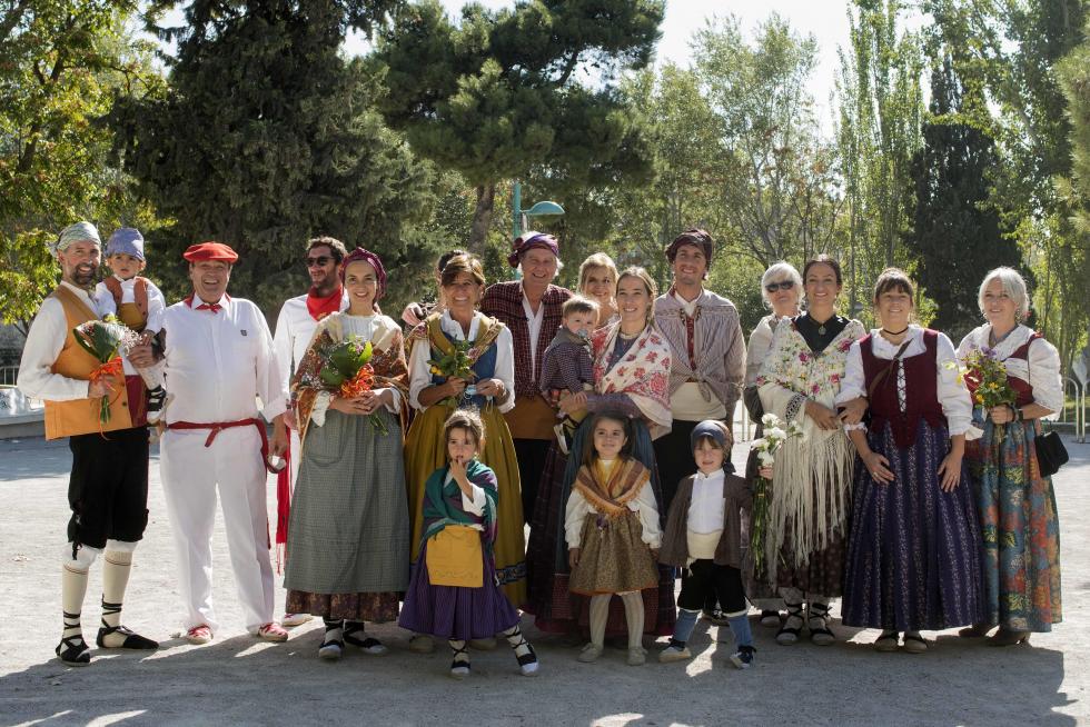 Grupos de la Ofrenda del Pilar 2021. Grupo Fiat Velconi