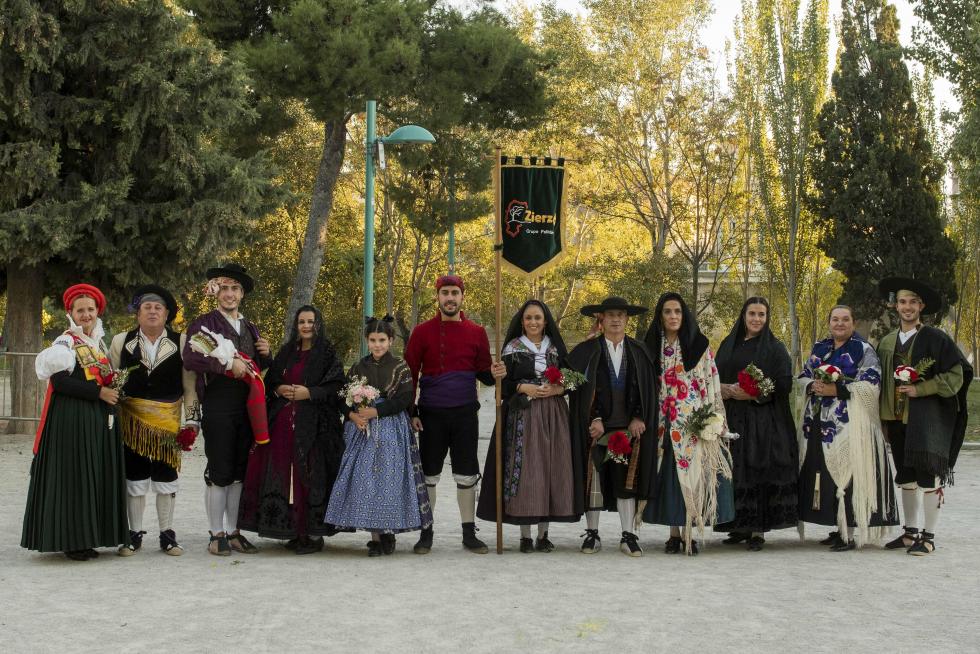 Grupos de la Ofrenda del Pilar 2021. Grupo Folklórico Zierzo
