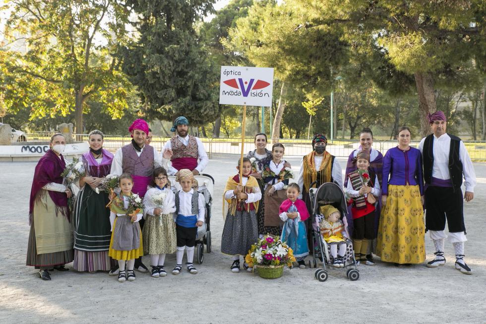 Grupos de la Ofrenda del Pilar 2021. Grupo Óptica Moda Visión