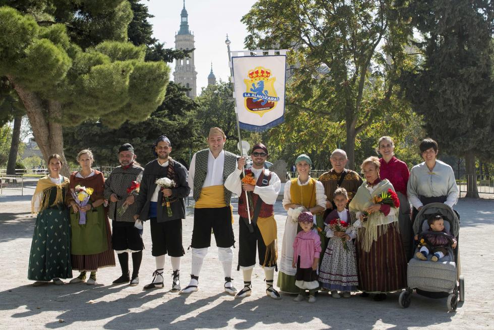 Grupos de la Ofrenda del Pilar 2021. Grupo Peña Zaragozista La Almozara